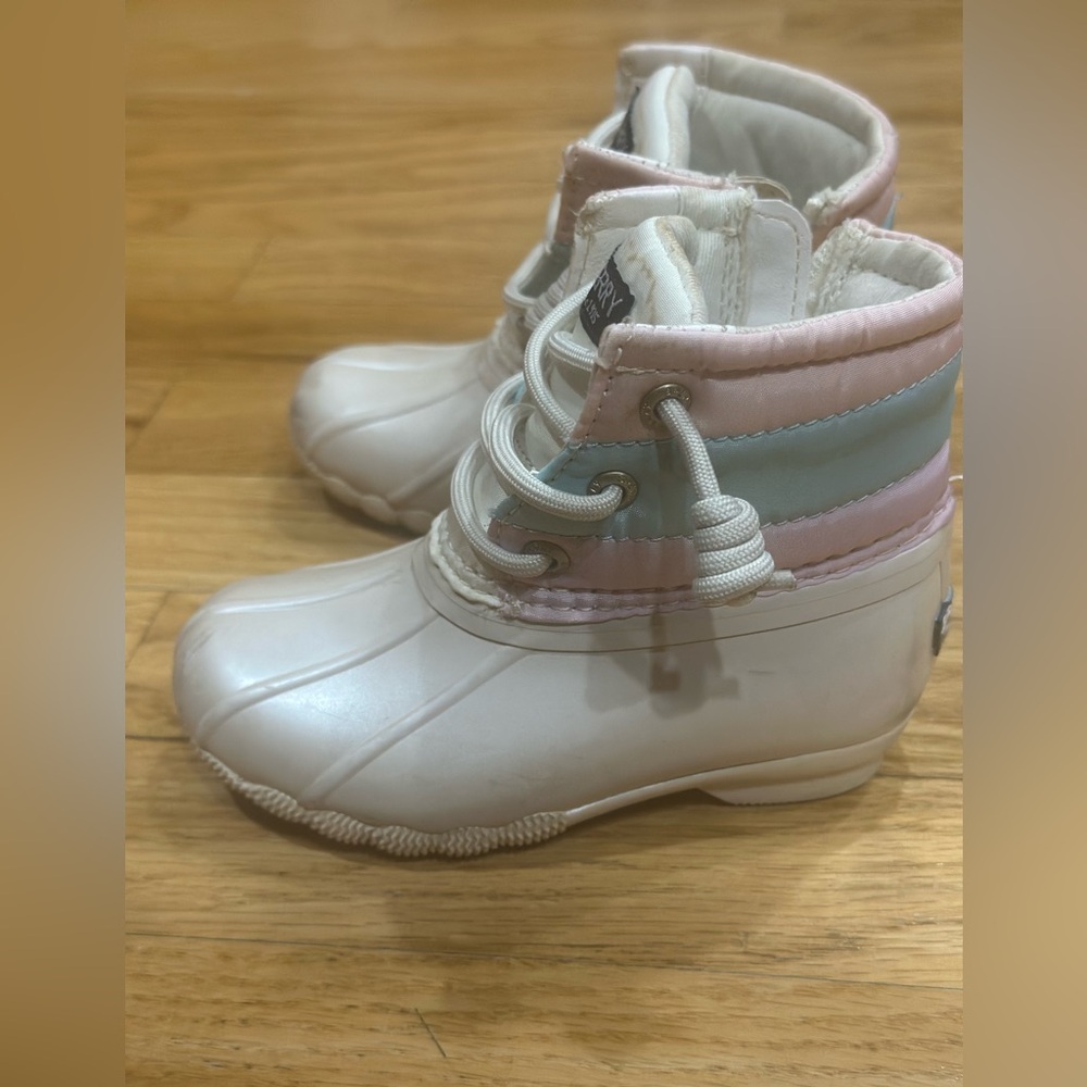 Kids multicolor Sperry boots